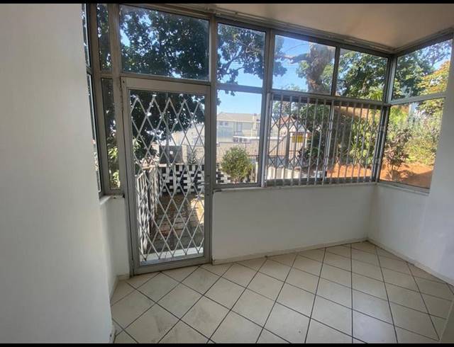 1 BEDROOM PROPERTY TO RENT IN GLENWOOD